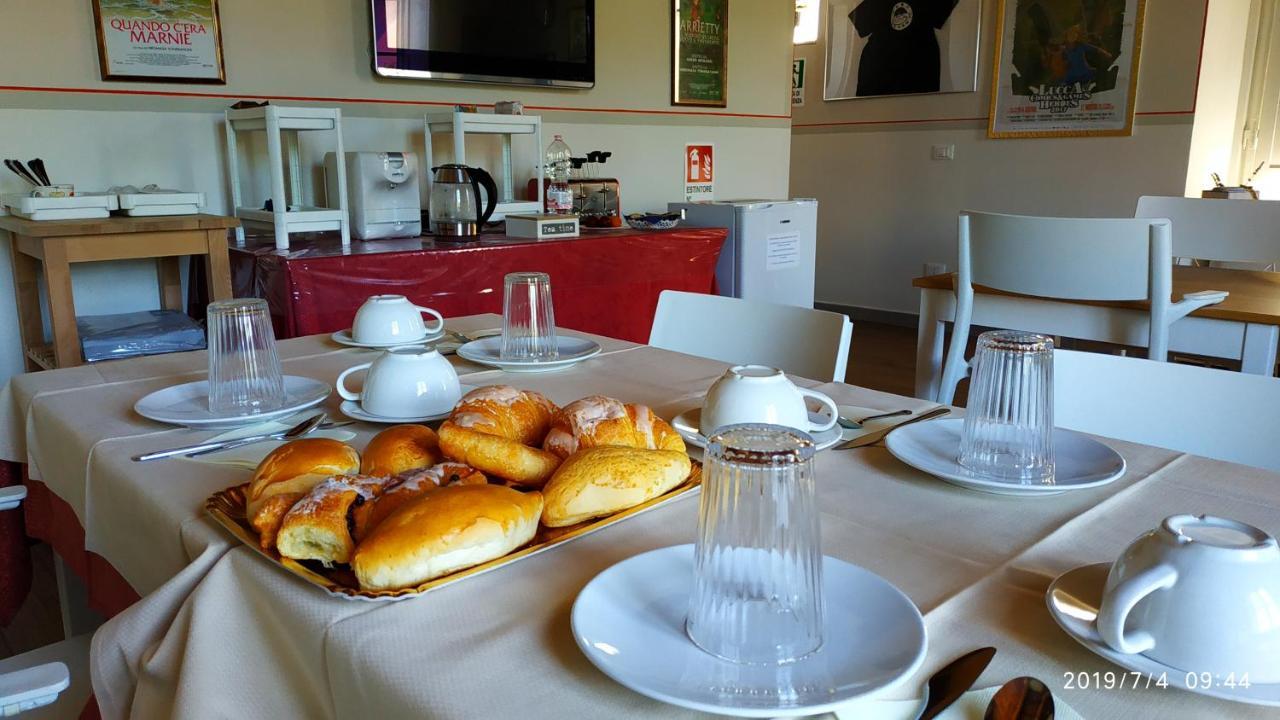 Le Rondini Di San Donato Bed & Breakfast ลุคคา ภายนอก รูปภาพ