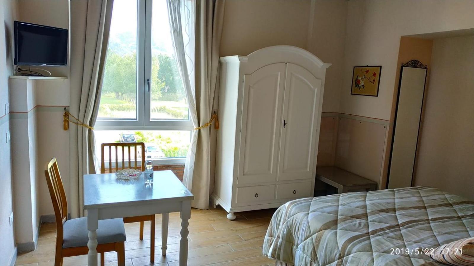 Le Rondini Di San Donato Bed & Breakfast ลุคคา ห้อง รูปภาพ